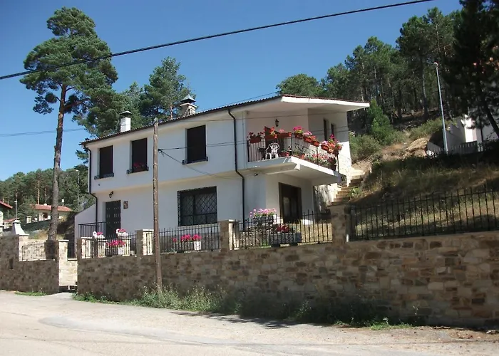 Fuente del Pino Cañón de Río Lobos